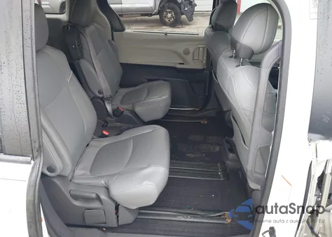 2021 Toyota Sienna Xle from USA, damaged, VIN 5TDYRKECXMS048373